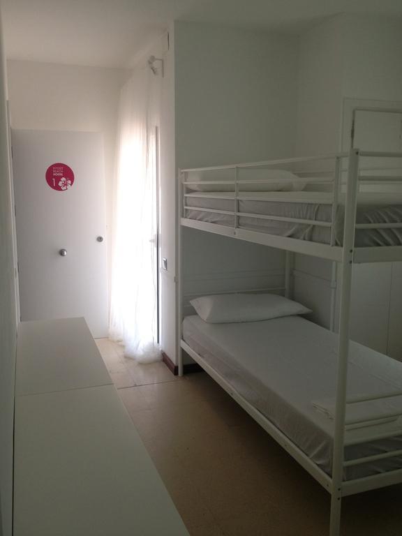Sitges Beach Hostel 客房 照片